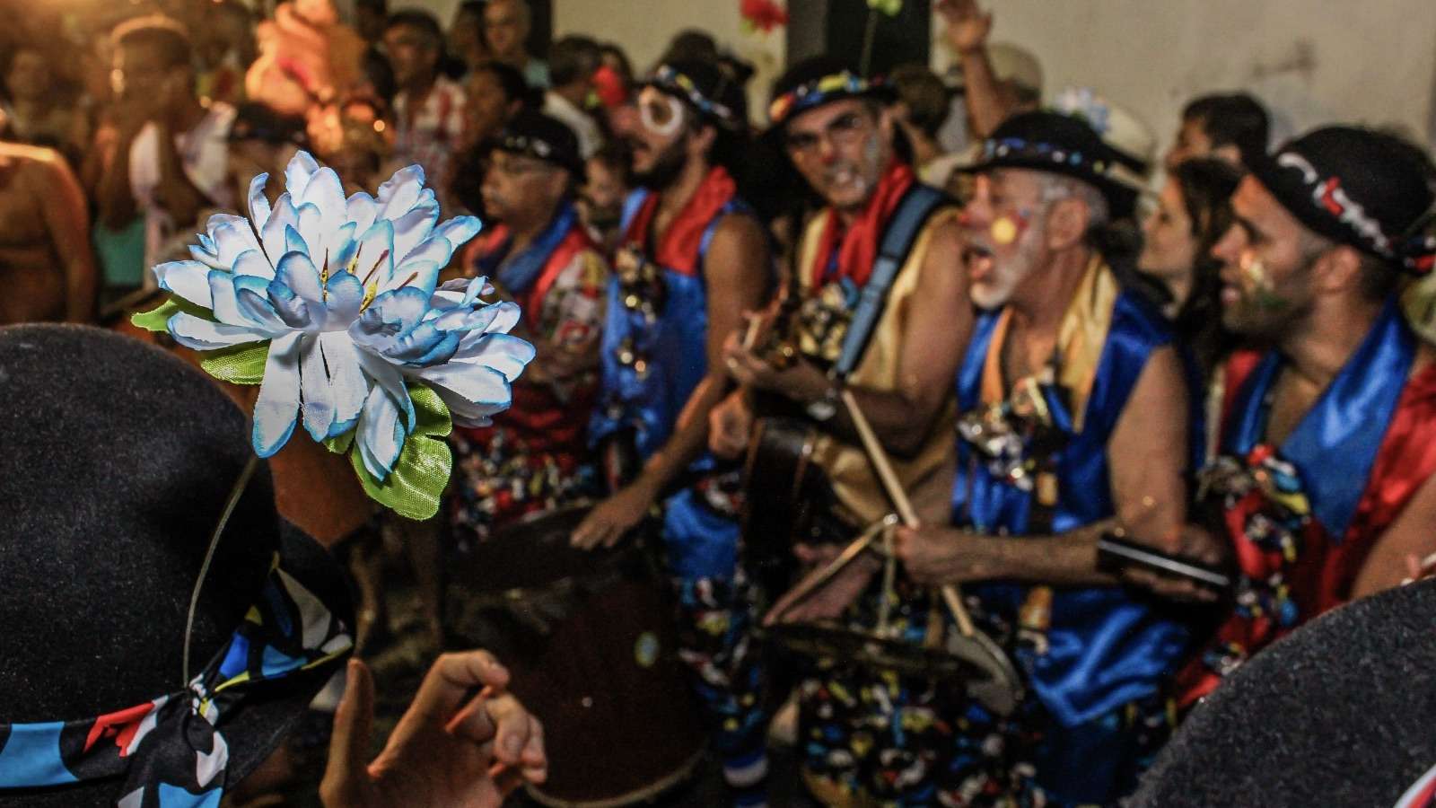 Paroano Sai Milhó celebra 60 anos com show especial na varanda do Teatro SESI Rio Vermelho