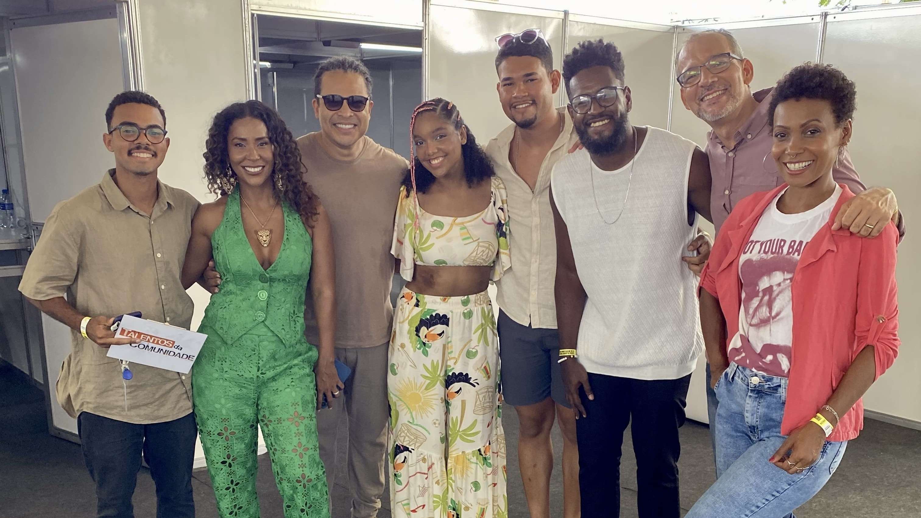 Estudante de Jornalismo da Unijorge vence o concurso musical talentos da comunidade 2025