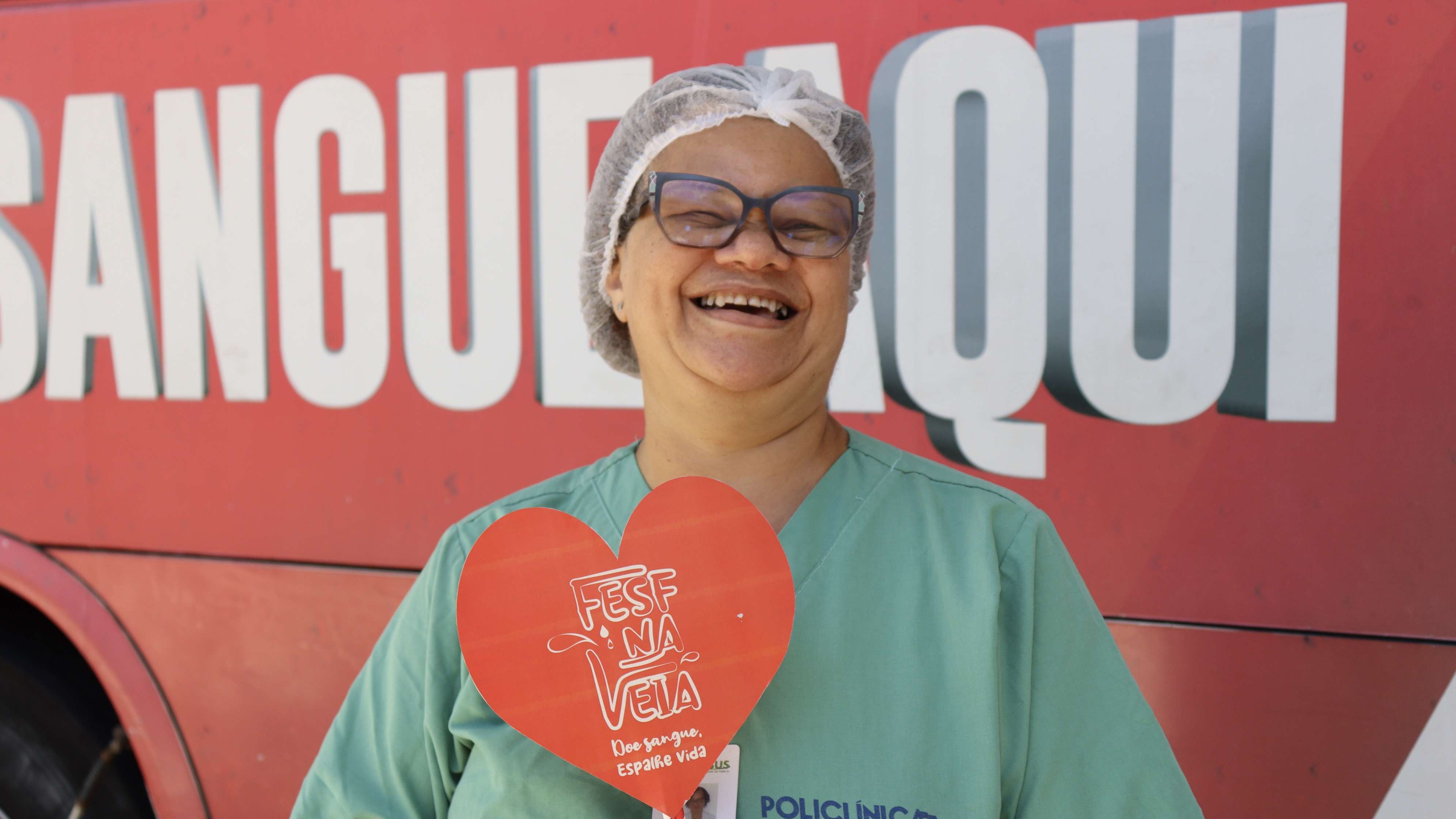 Campanha “FESF na Veia” reforça estoques de sangue e amplia doação de medula óssea.