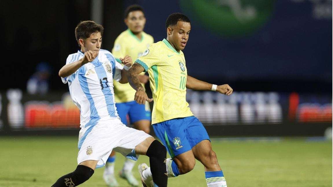 Brasil e Argentina disputam título do Sul-Americano Sub-20.