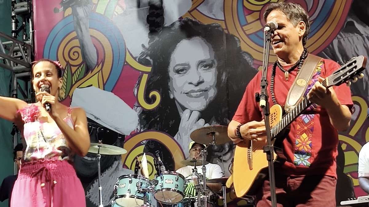 Amadeu Alves e Rede Sonora promovem espetáculo de música e tradição na varanda do Sesi