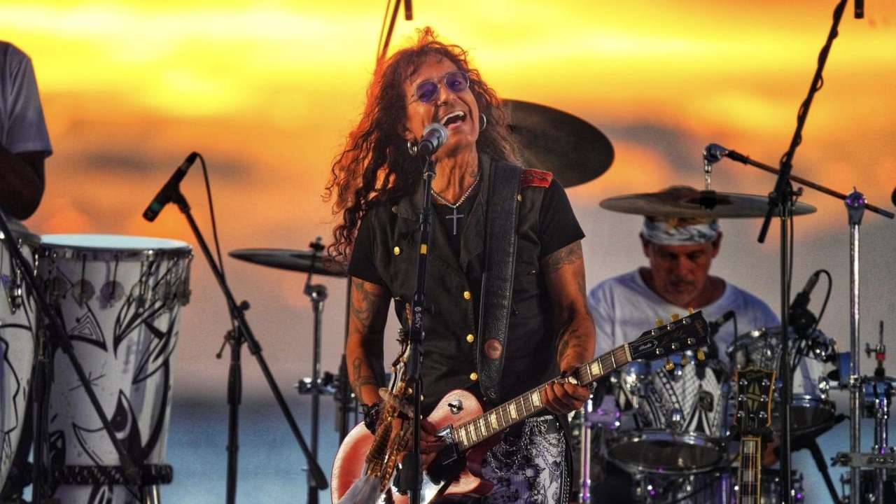 Luiz Caldas abre o Carnaval de Salvador e celebra 40 anos da Axé Music
