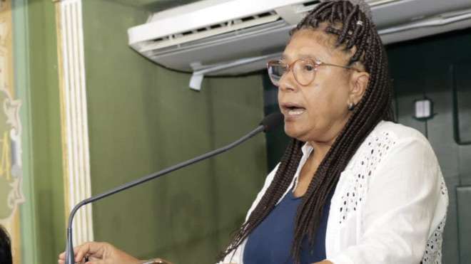 Marta Rodrigues critica aumentos anunciados pela Prefeitura de Salvador