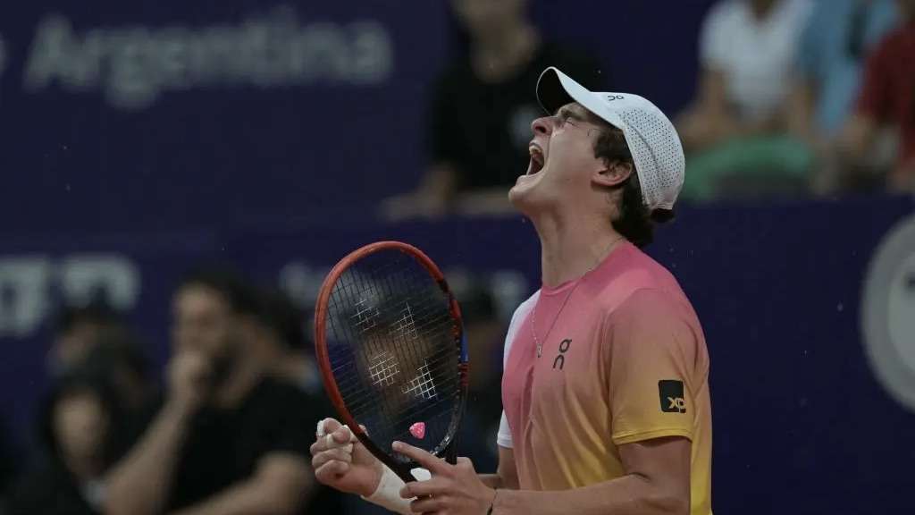 João Fonseca faz história e avança à semifinal do ATP 250 de Buenos Aires