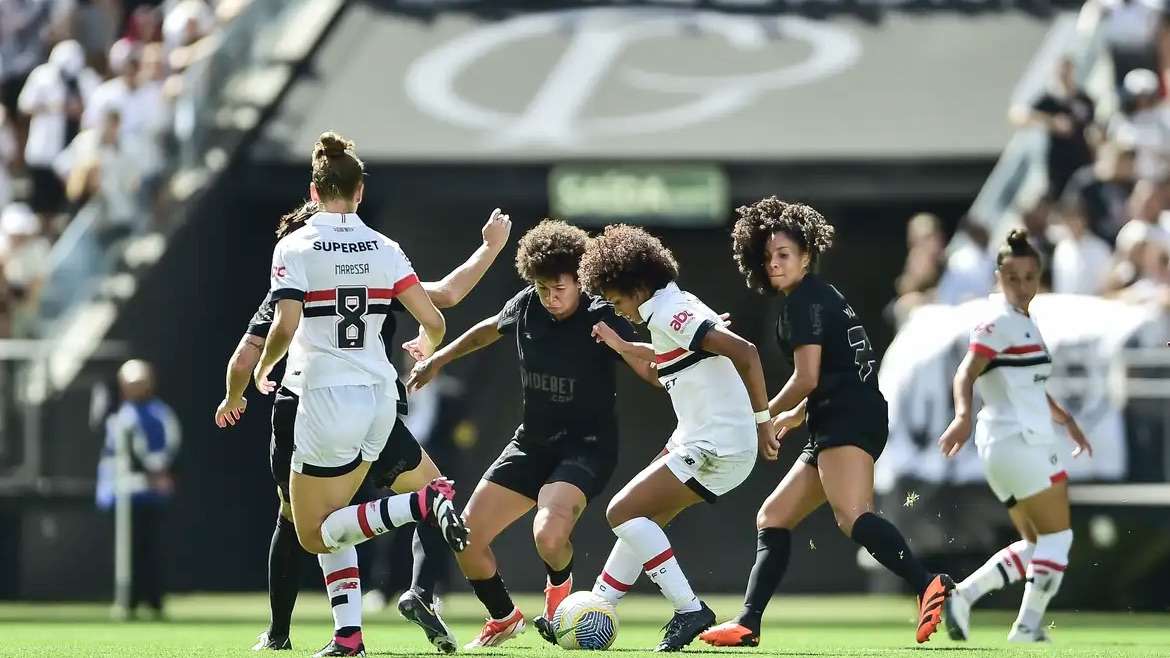 FIFA anuncia Mundial de Clubes Feminino 2028 e Copa das Campeãs 2026