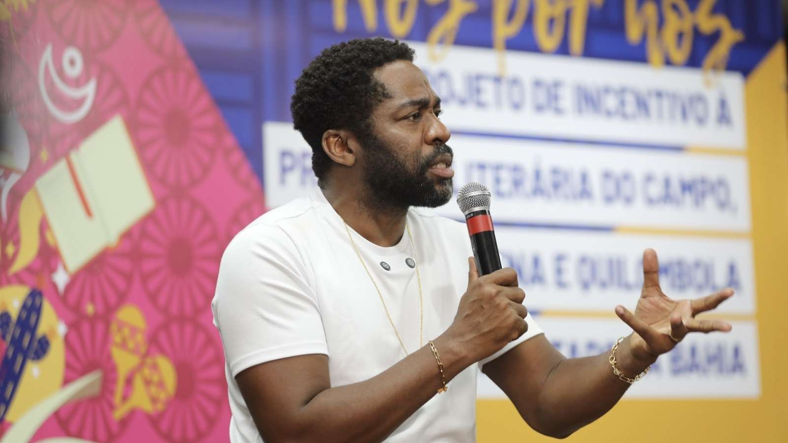 Salvador: Projeto “Nós por Nós” promove debate sobre racismo com Lázaro Ramos