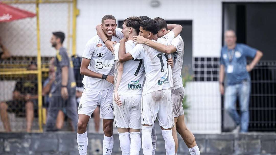 érie A do Brasileirão Sub-20: Santos, Cruzeiro e Red Bull Bragantino estreiam com goleada.