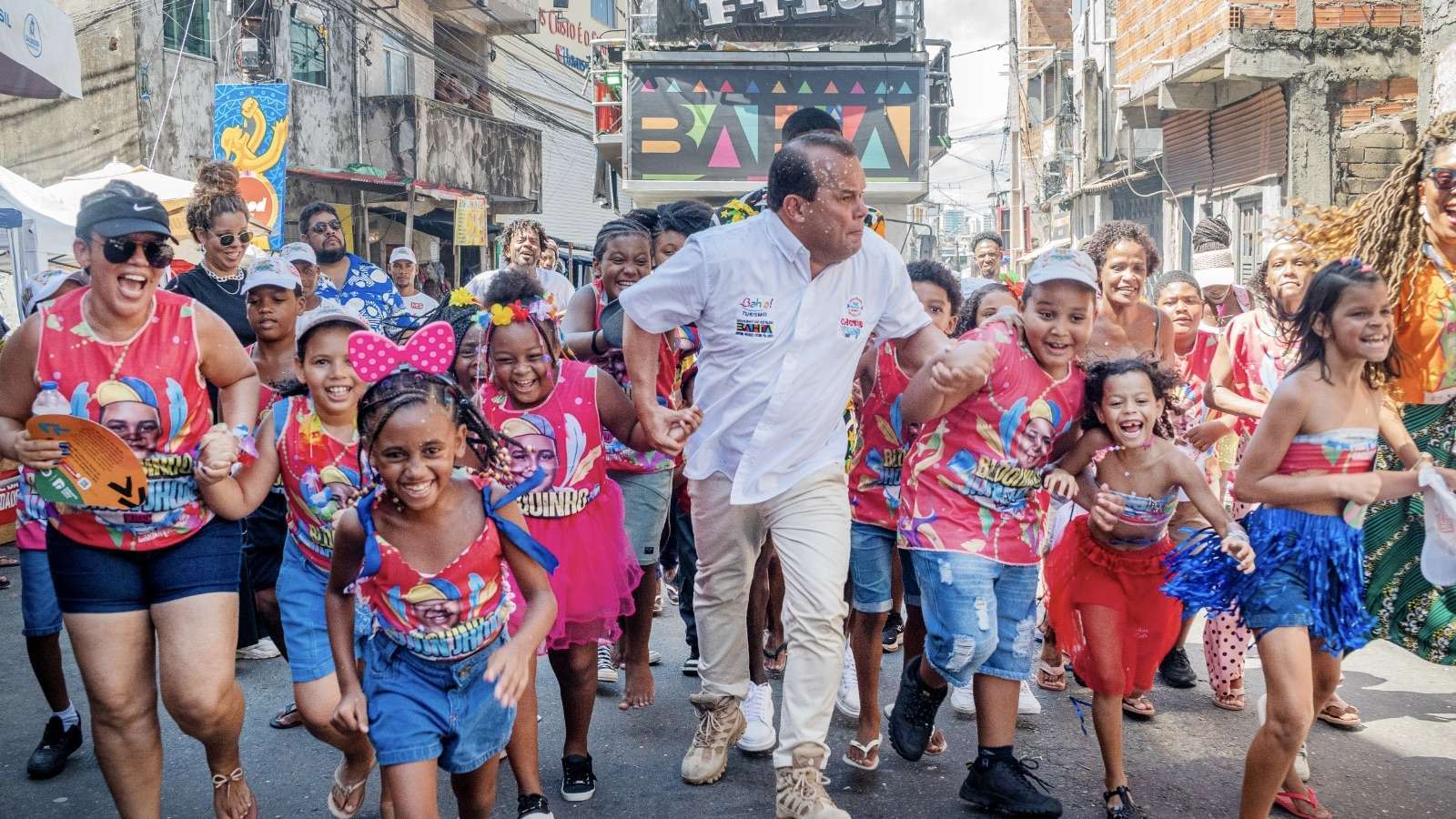 Carnaval 2025 de Salvador: Circuito Mestre Bimba gera impacto positivo na economia do bairro e garante diversão em família