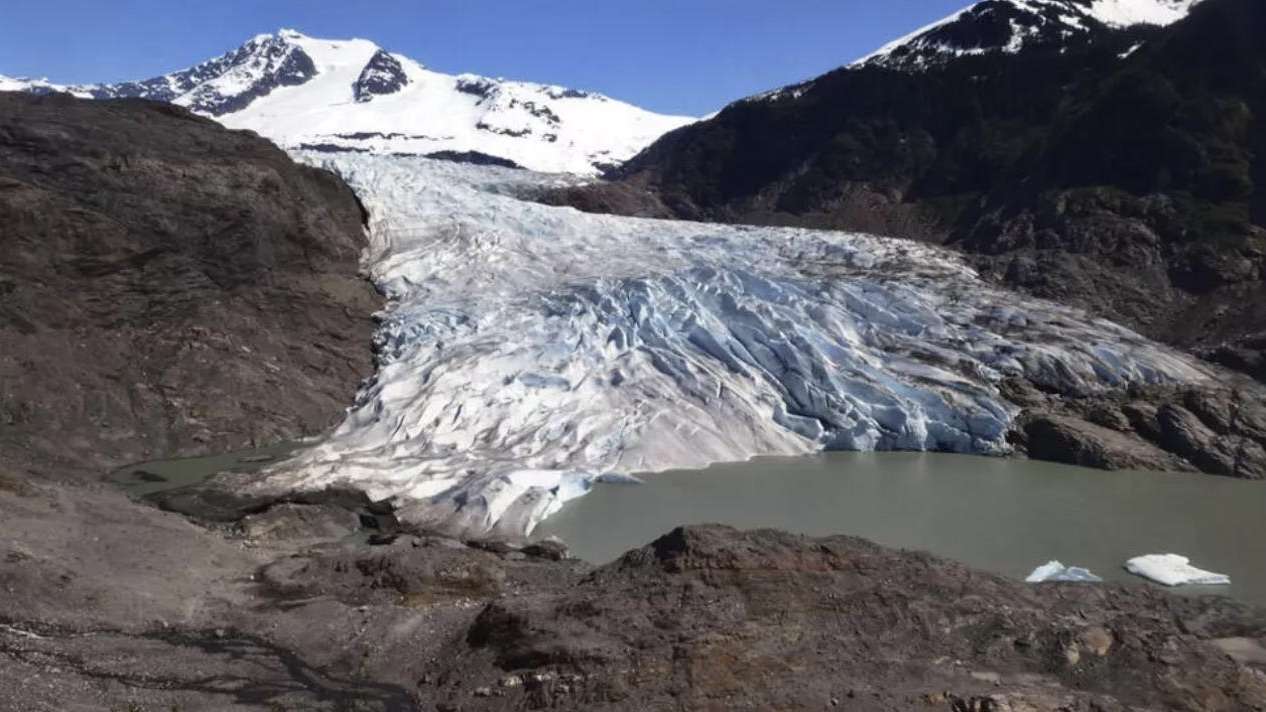 Aquecimento global acelera derretimento de geleiras, alerta relatório da ONU