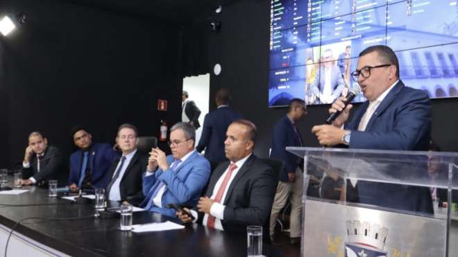 Anderson Ninho comemora construção de unidade escolar em Dom Avelar