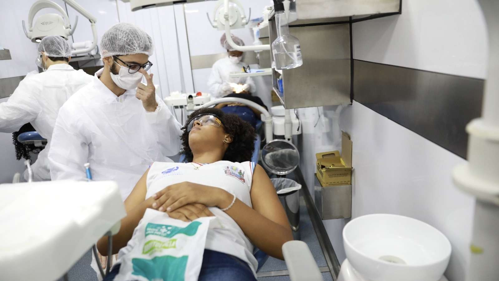 Odontomóvel inicia nova fase de atendimentos nas escolas estaduais da Bahia