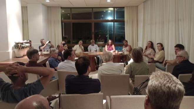 Aladilce Souza discute defesa de àrea Verde do Morro Ipiranga em reunião com Ministério Público