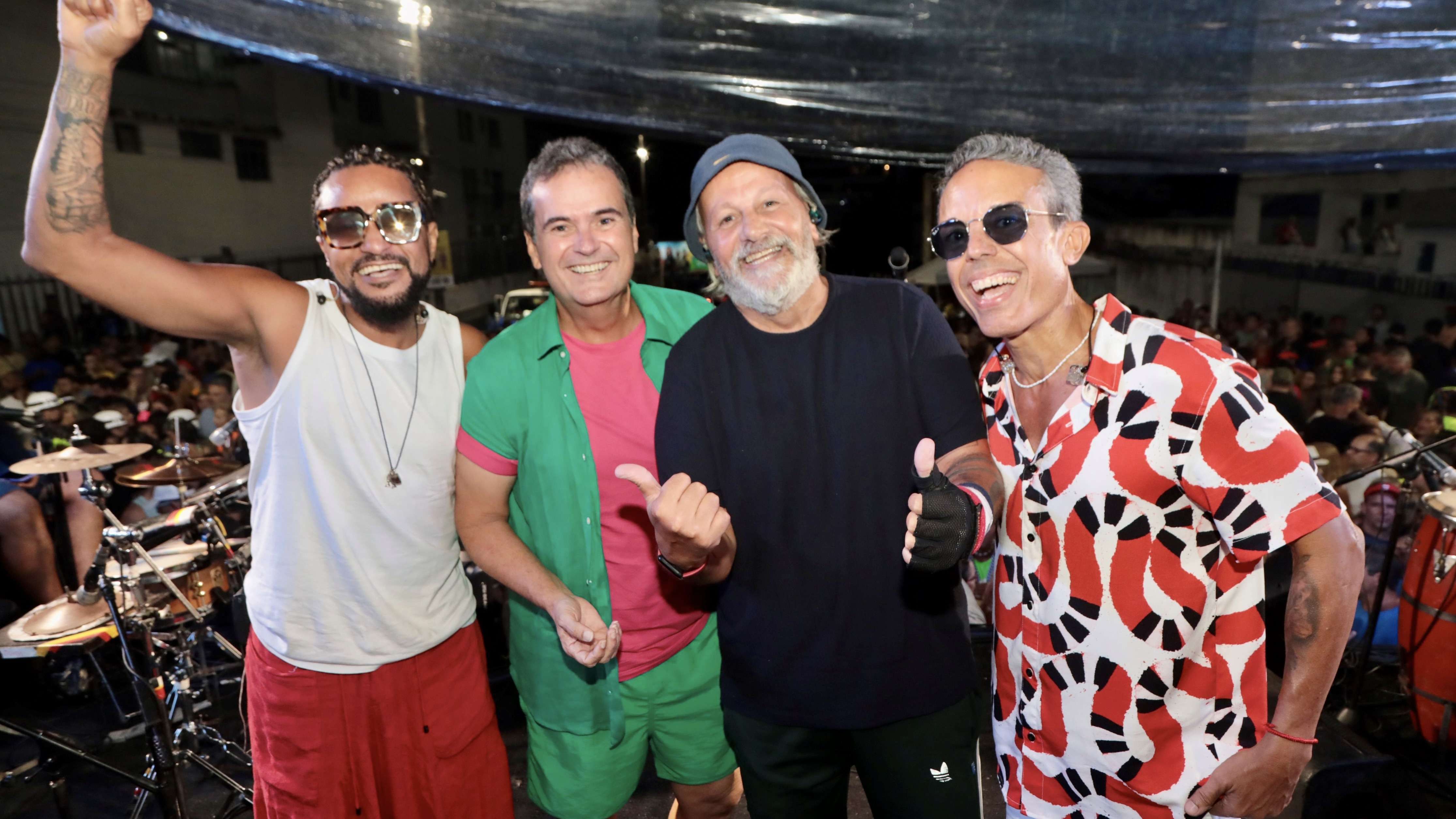 Pipoca do MUDEI atrai multidão na abertura do Carnaval de Salvador.