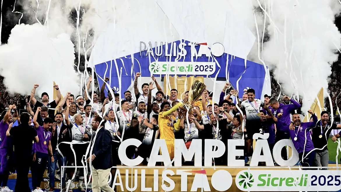 Corinthians conquista o 31º título paulista com empate diante do Palmeiras