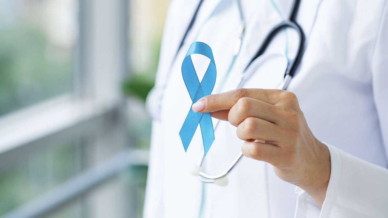 Março Azul: Sinais silenciosos do câncer de intestino que demandam atenção