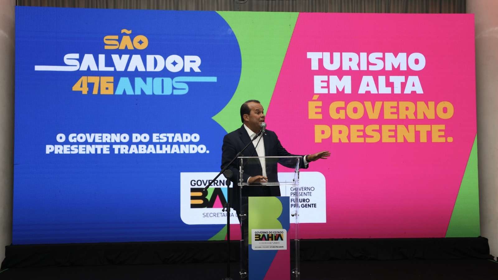Governo da Bahia anuncia novos voos internacionais e investimentos no turismo para os 476 anos de Salvador