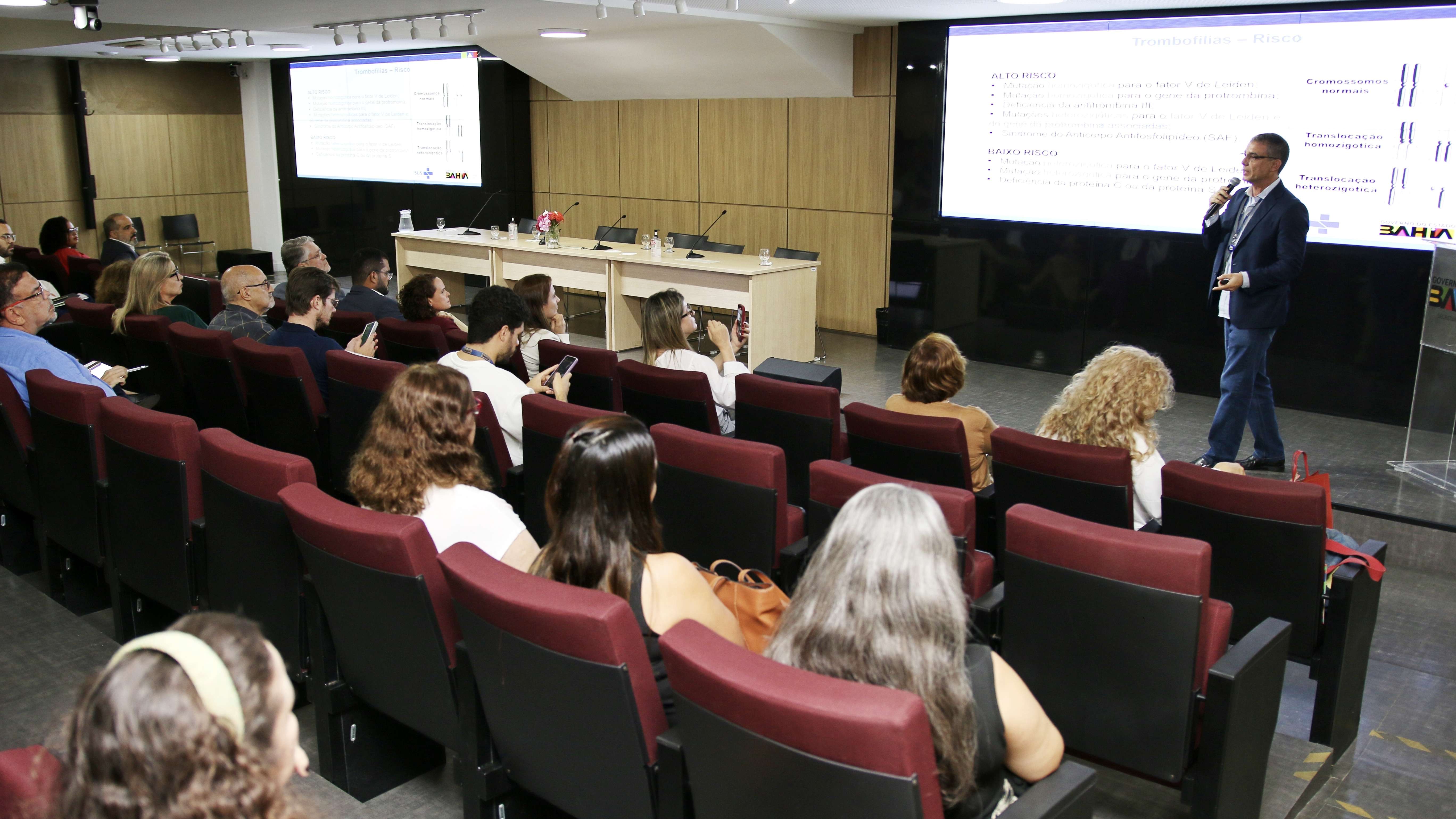 Bahia implementa protocolo inédito para ampliar acesso à medicação preventiva de trombose em gestantes e puérperas.