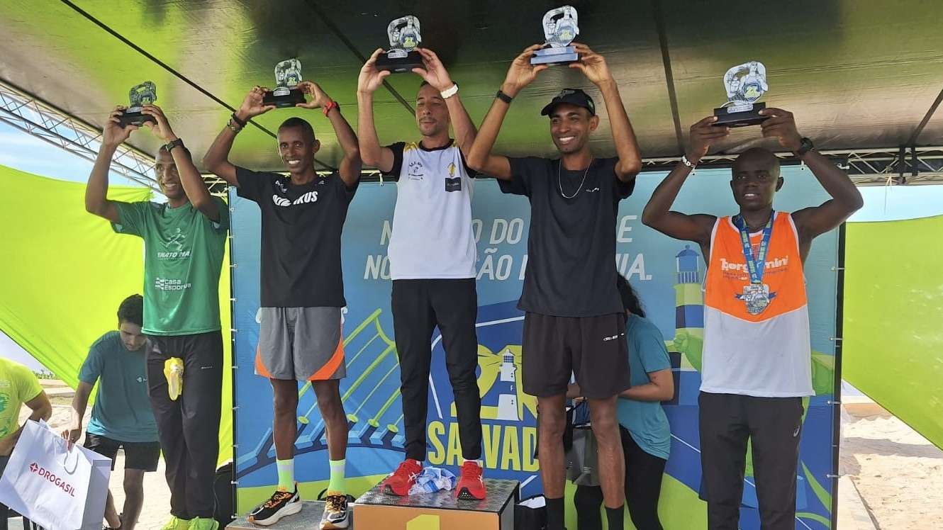 Lucas Barbosa e Jeane Barreto vencem a 21K Salvador, com participação de mais de 4,5 mil atletas.