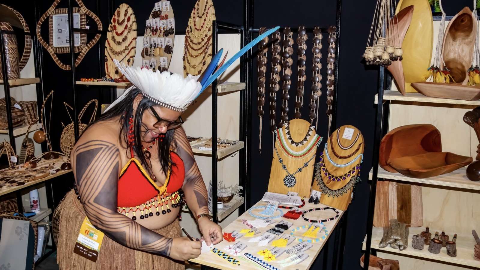 Museus do Ipac promovem programação gratuita com feira indígena, oficinas e exposições em Salvador.