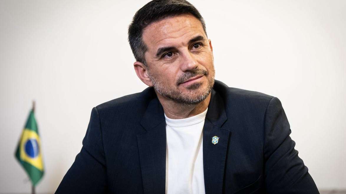 Rodrigo Caetano e Juan Santos iniciam observações técnicas em partidas do futebol nacional e internacional
