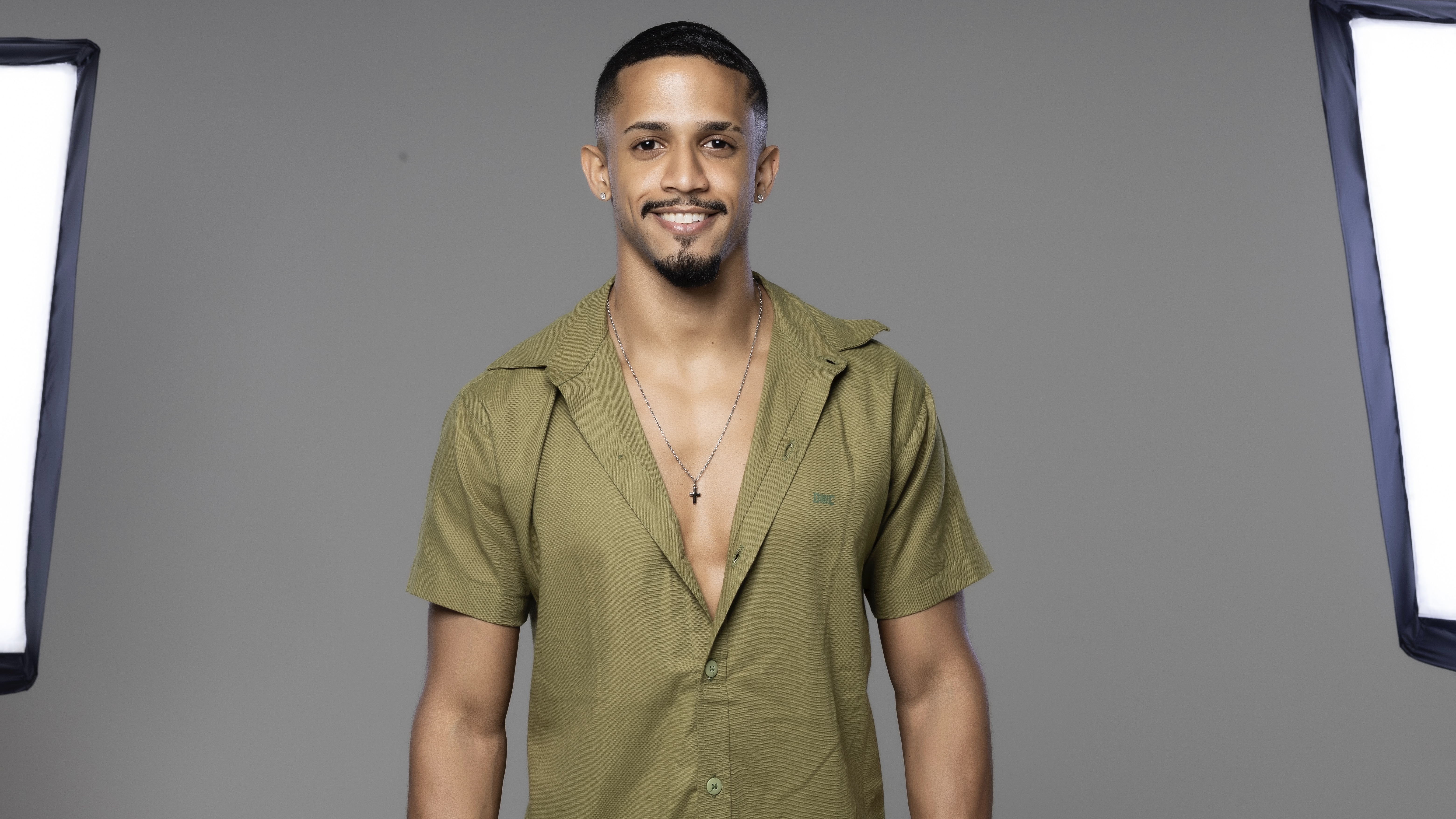 Diego Henrique apresenta show de arrocha romântico na Varanda do SESI Rio Vermelho