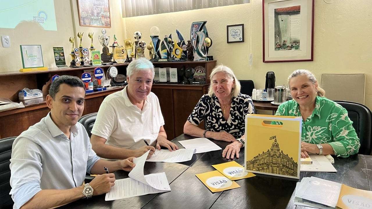 Palacete tira chapéu anuncia apoio Diamante ao Instituto de Cegos da Bahia.