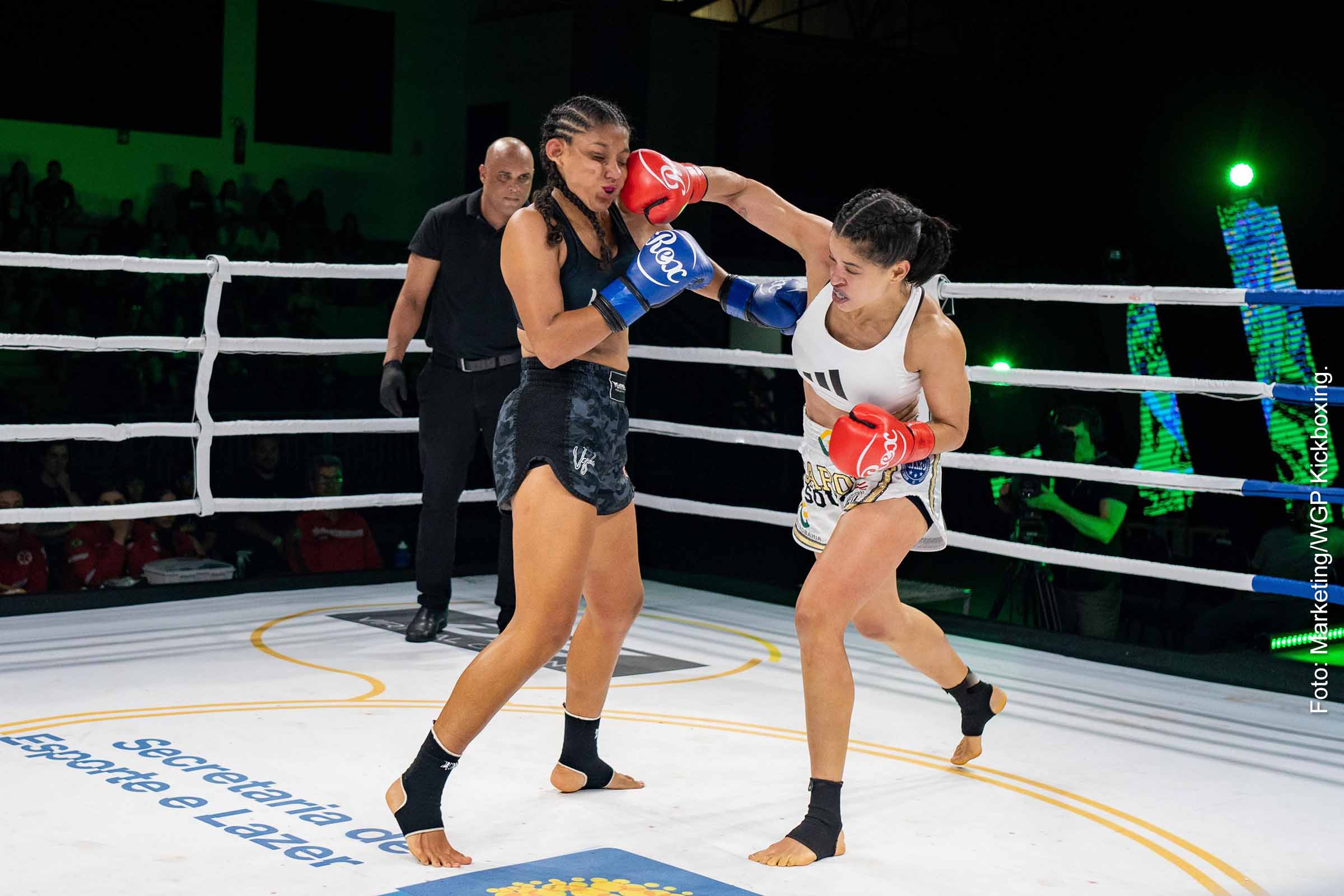 A atleta soteropolitana Carol Sousa venceu o WGP Kickboxing 79, principal torneio do gênero na América Latina, e se prepara para disputar campeonatos internacionais na Croácia, Turquia e China, com apoio da Petrobahia via programa FazAtleta. A conquista consolida sua posição no ranking da WAKO e amplia sua visibilidade internacional no cenário das artes marciais.