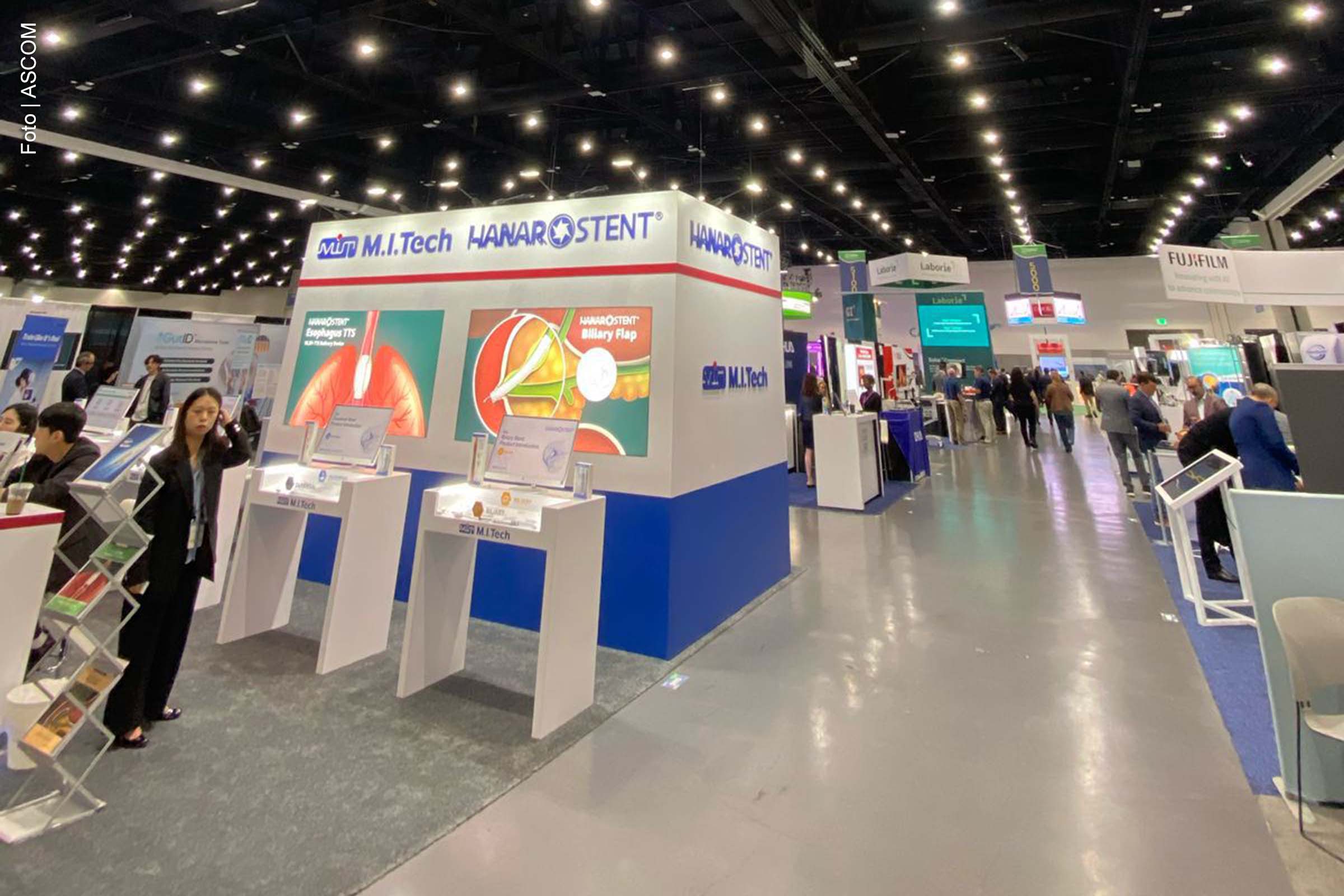 Médicos do Hospital Clériston Andrade apresentam estudo sobre hemorragia digestiva no DDW 2025