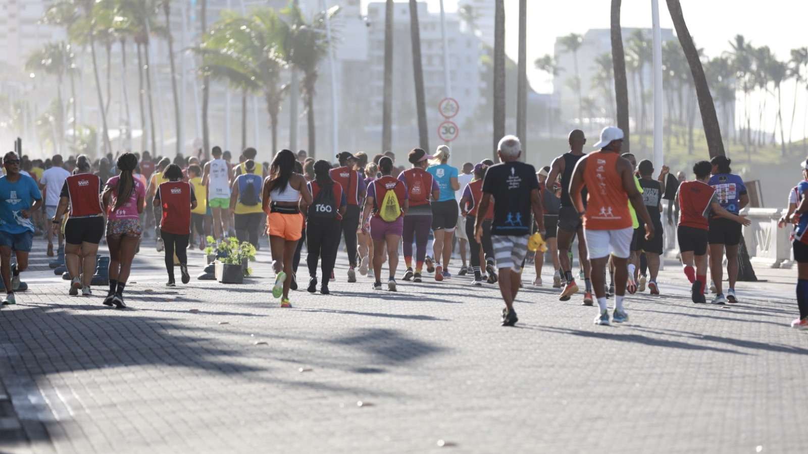 Governo da Bahia apoia evento do Dia do Trabalhador com serviços gratuitos e programação cultural no Farol da Barra.