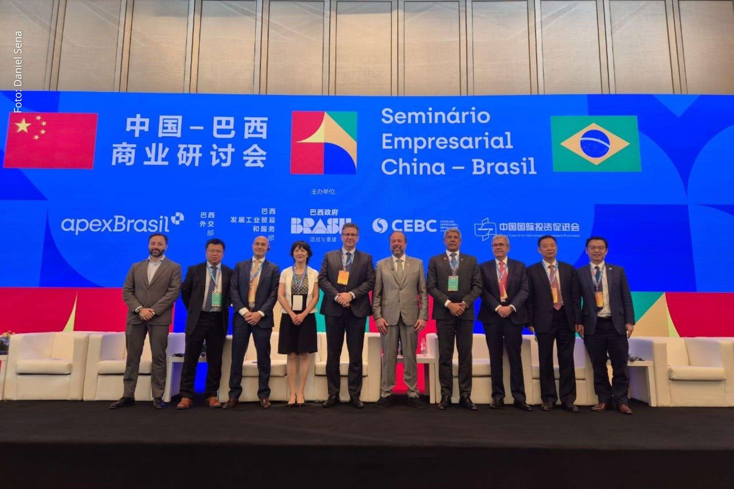 Na China, governador Jerônimo Rodrigues apresenta potencial da Bahia para receber investimentos em tecnologia