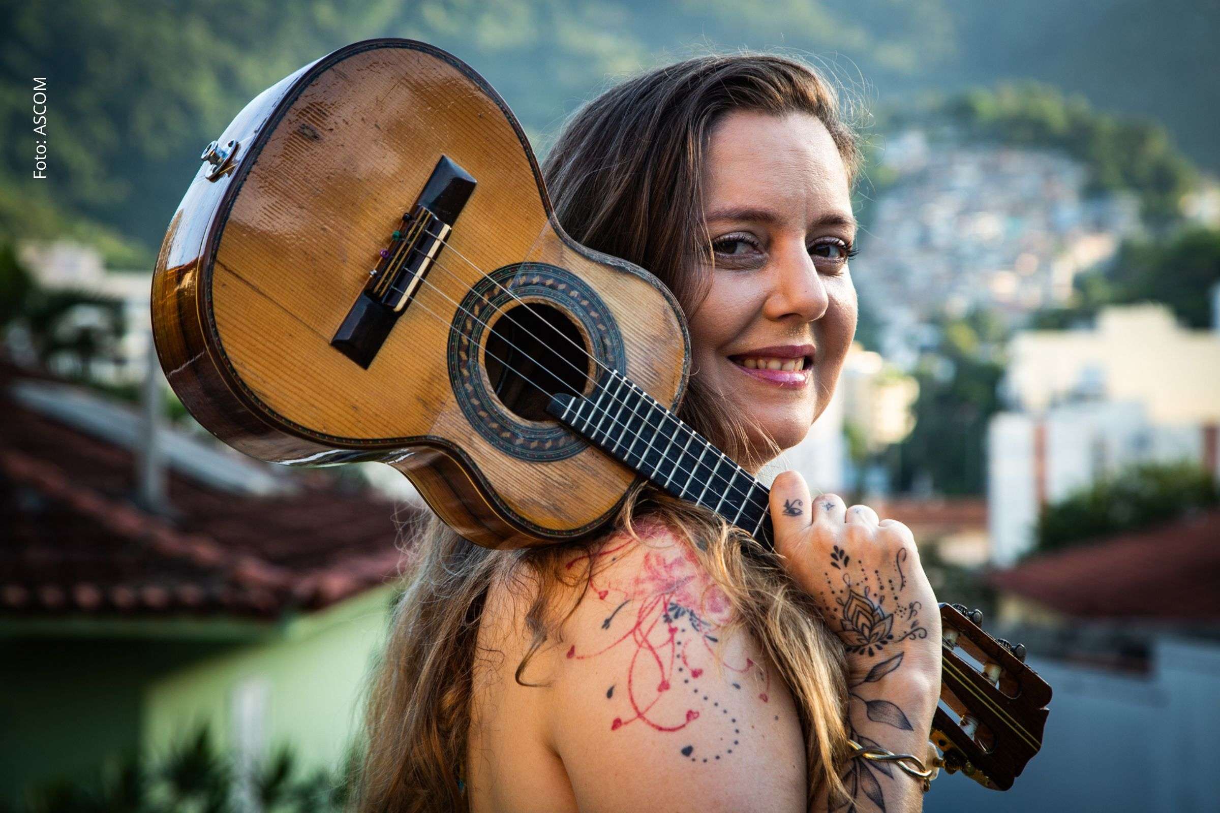 Roberta Nistra lança álbum “Eu Não Ando Só” nas plataformas digitais