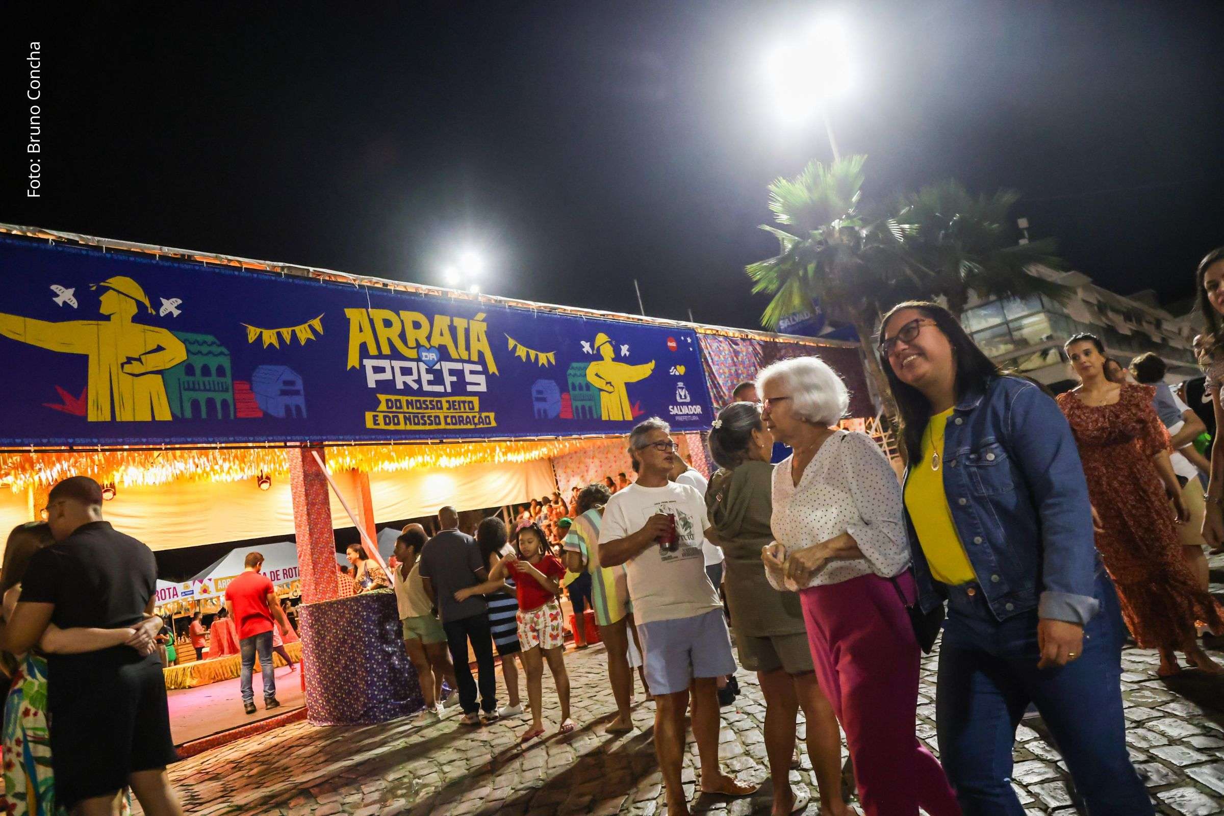 Festa junina promovida pela Prefeitura de Salvador atrai famílias e turistas até 18 de junho.