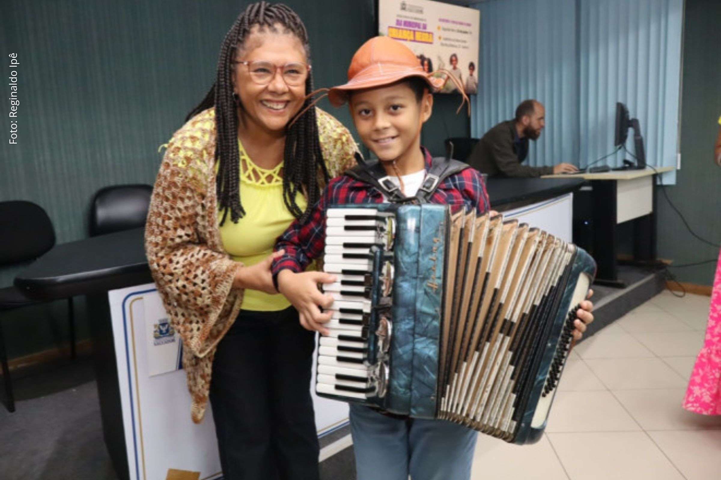 Câmara de Salvador realiza sessão especial pelo Dia da Criança Negra