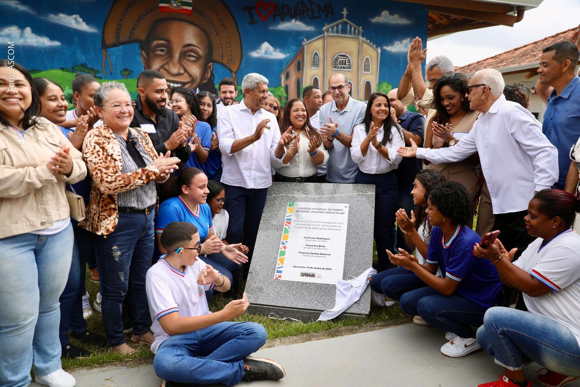 Governo da Bahia inaugura Colégio Estadual em Apuarema e autoriza construção em Itamari