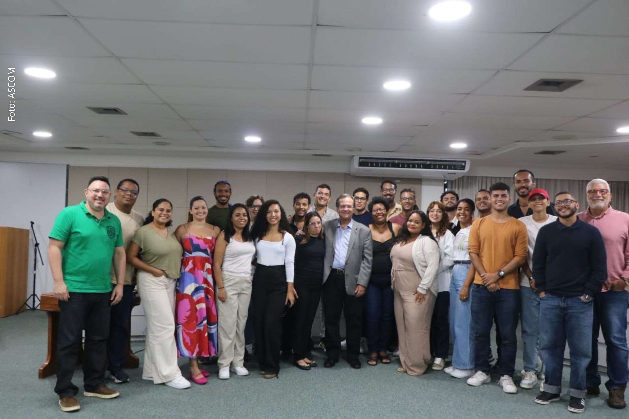 Estudantes da UFPE conhecem estratégias de turismo da Bahia em visita institucional
