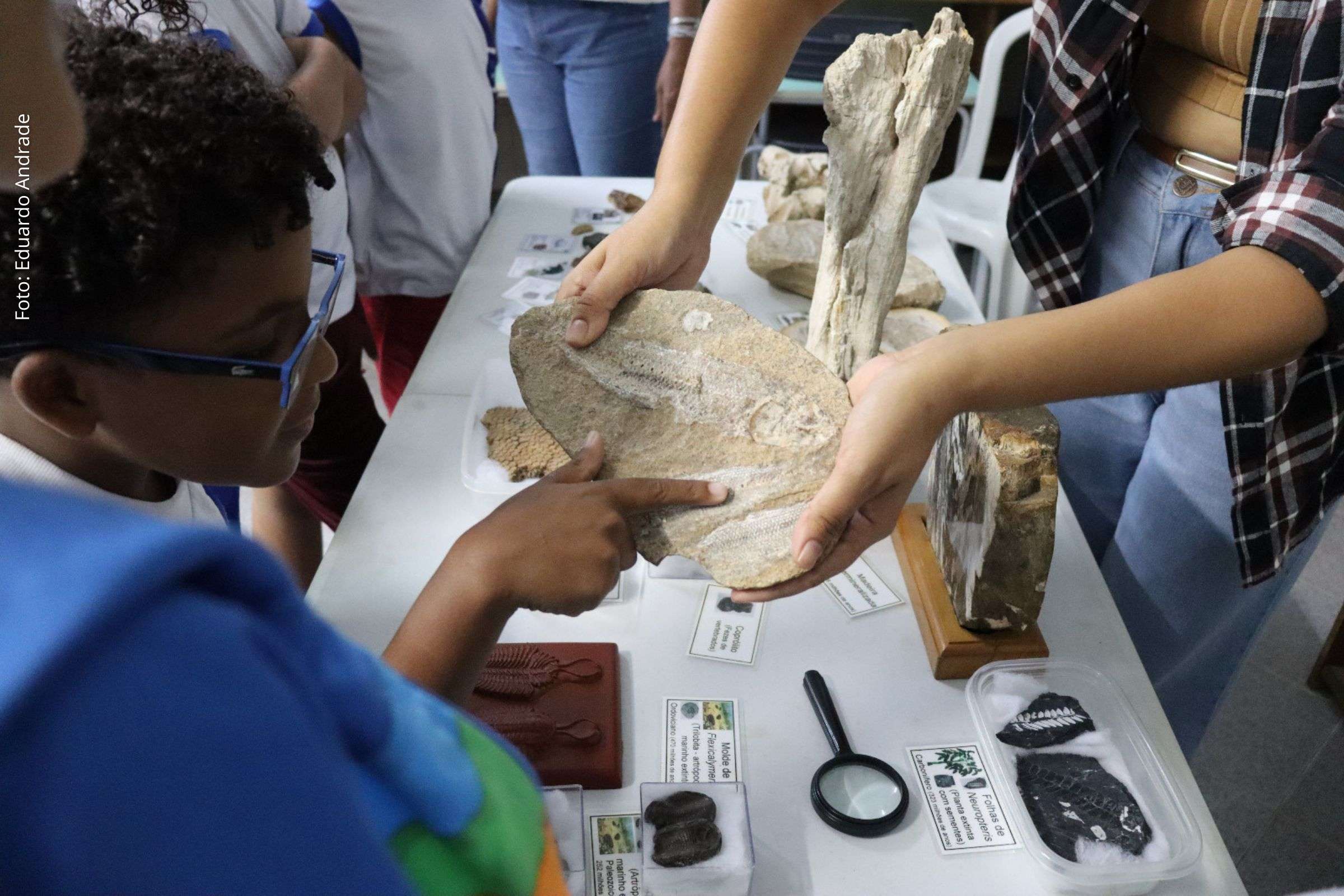 Projeto Geoarretadas promove acesso à ciência e geociências na Escola Municipal Nova, em Salvador.
