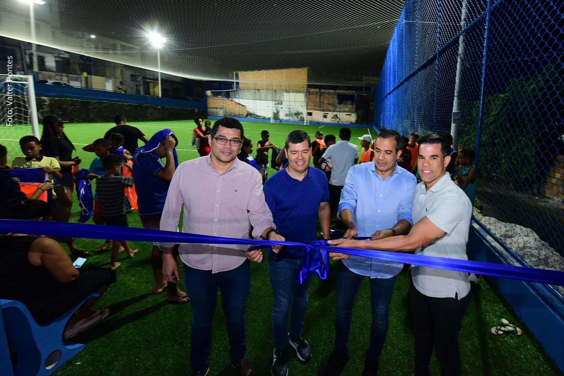 Prefeitura de Salvador alcança marca de 80 campos com grama sintética inaugurados na cidade