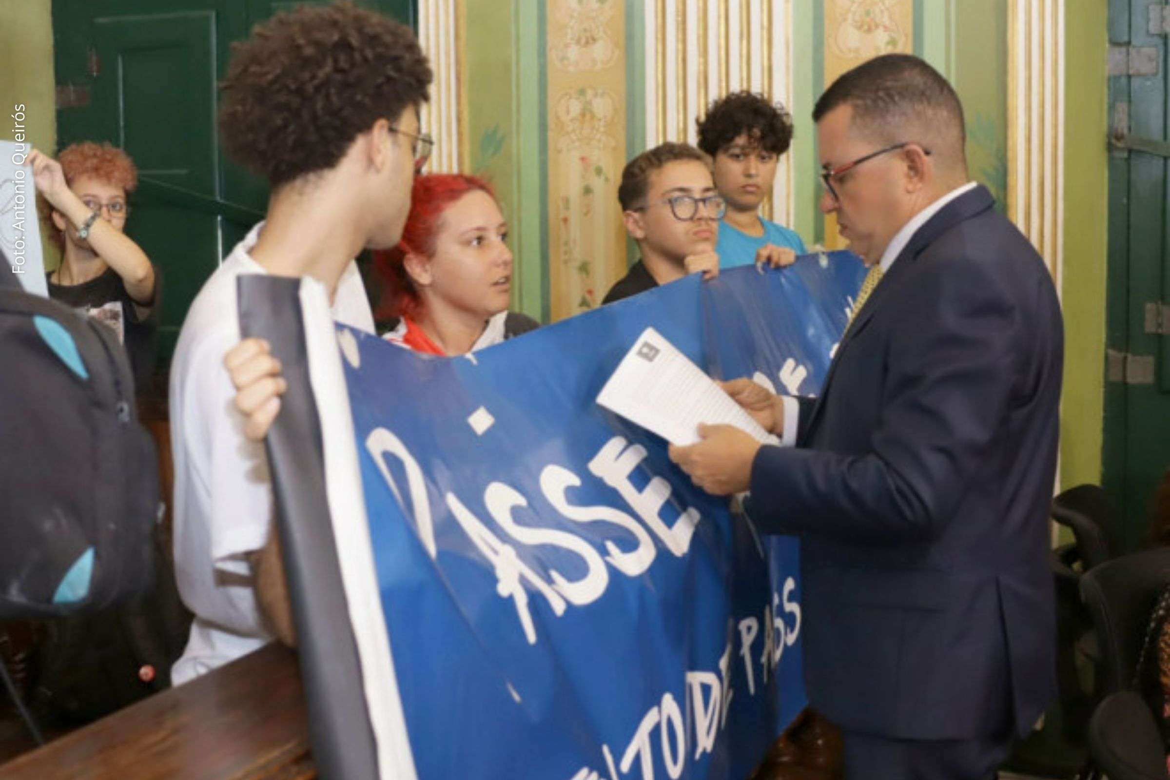 Estudantes de Salvador defendem implantação da tarifa zero no transporte público