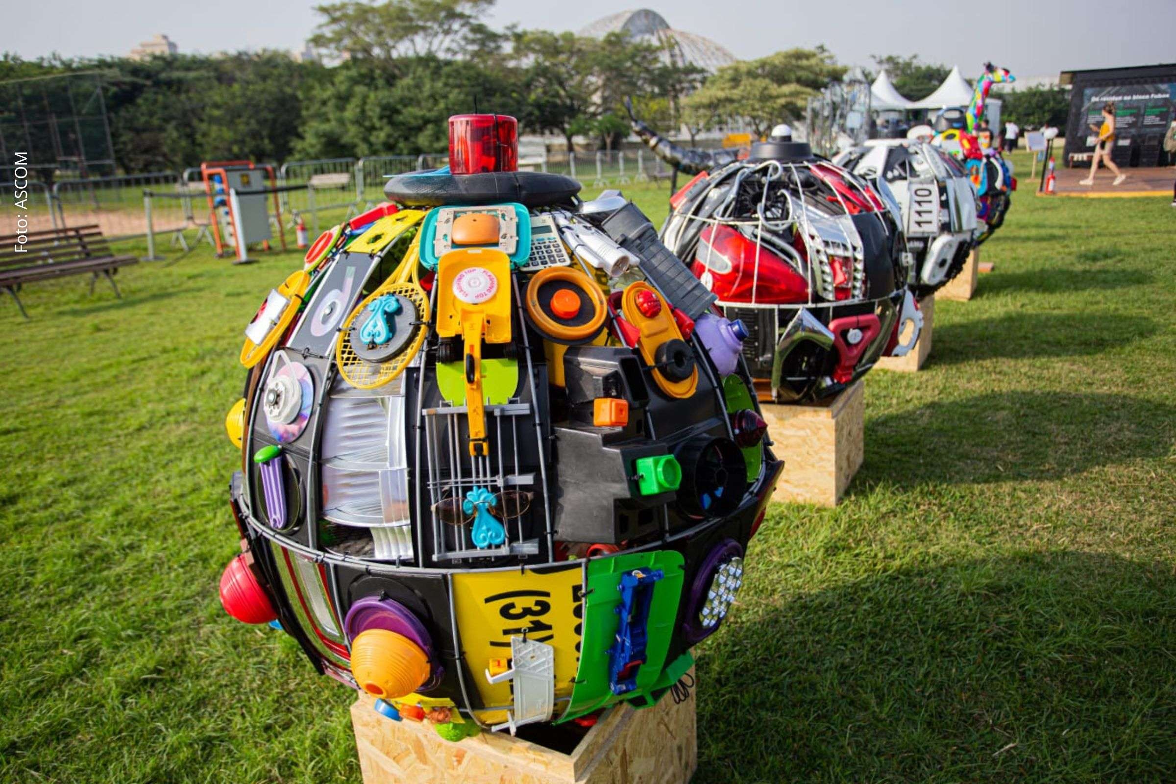 Salvador: Bienal do Lixo 2025 reúne artistas e novas práticas de arte a partir de resíduos no Farol da Barra