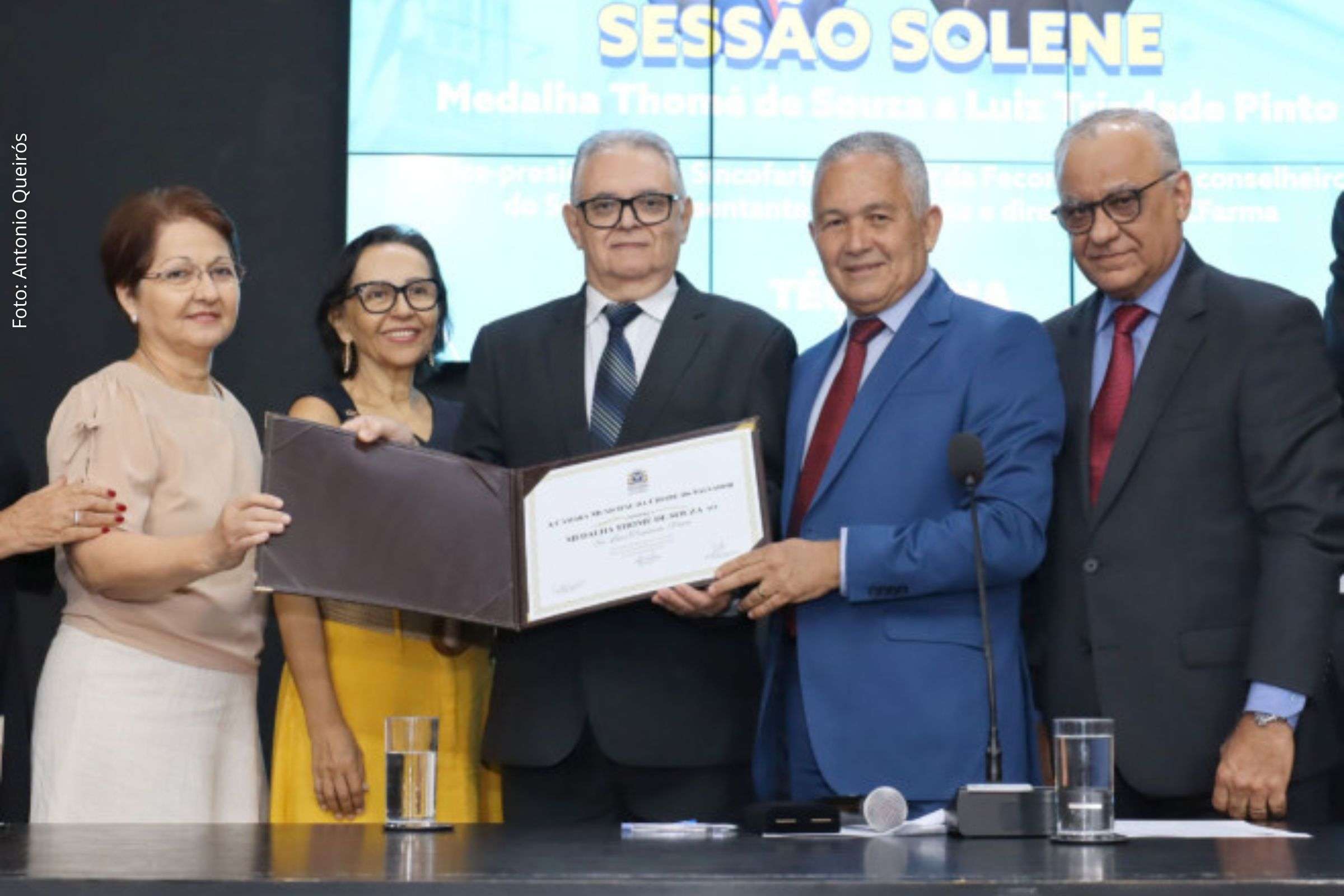 Câmara Municipal de Salvador concede Medalha Thomé de Souza a Luiz Trindade Pinto