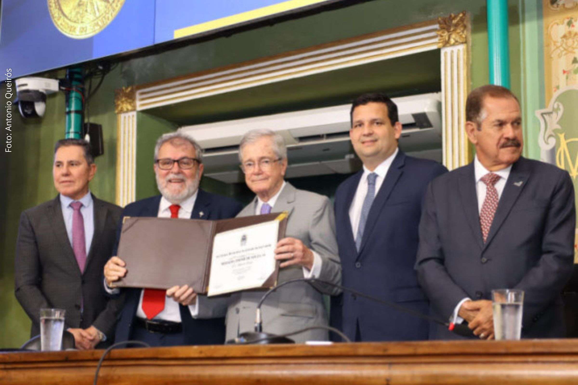 Câmara Municipal de Salvador concede Medalha Thomé de Souza ao jurista Roberto Rosas