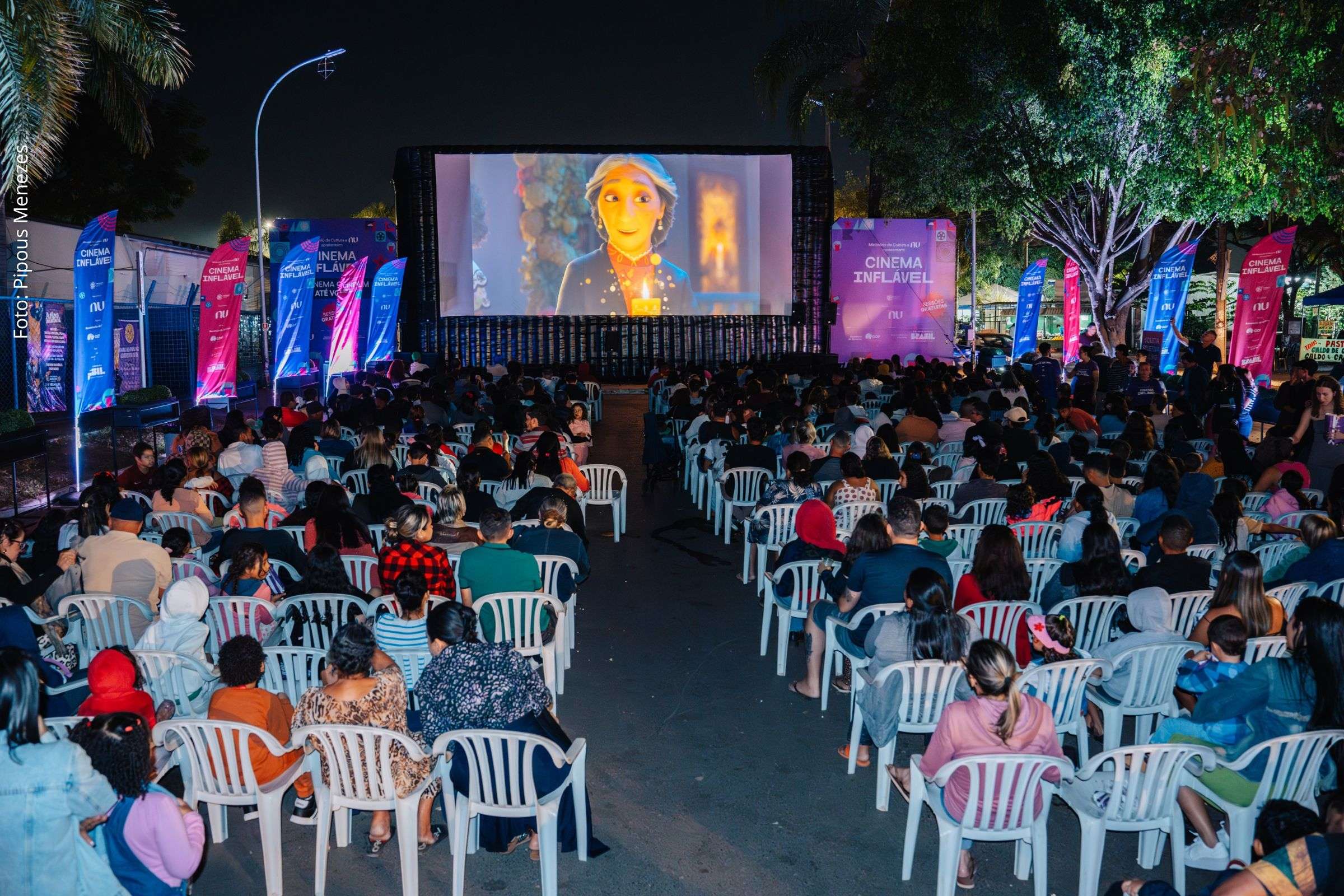 Cinema Inflável estreia na Bahia com sessões gratuitas ao ar livre em Cachoeira