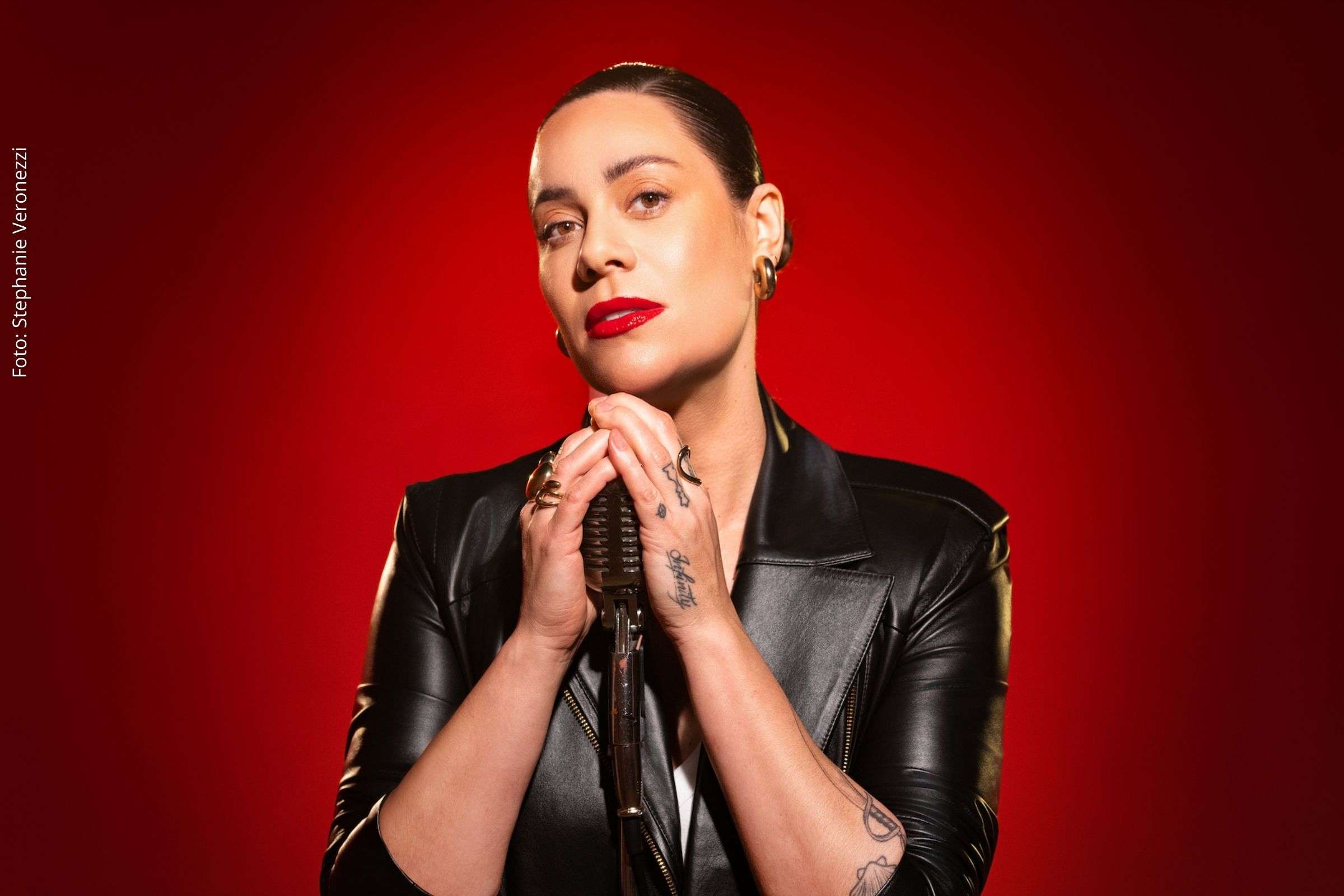Monica Casagrande lança releitura de “Fullgás” e anuncia projeto Corpo Coral com álbum previsto para 2026