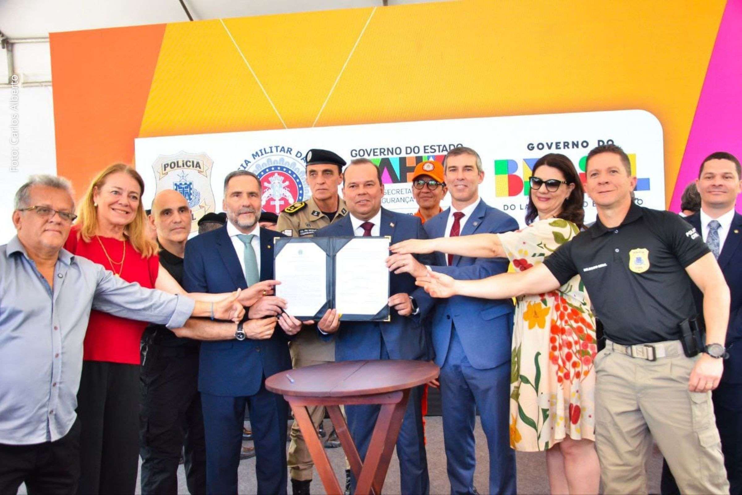 Governo da Bahia adere a projetos nacionais e entrega equipamentos para a Segurança Pública