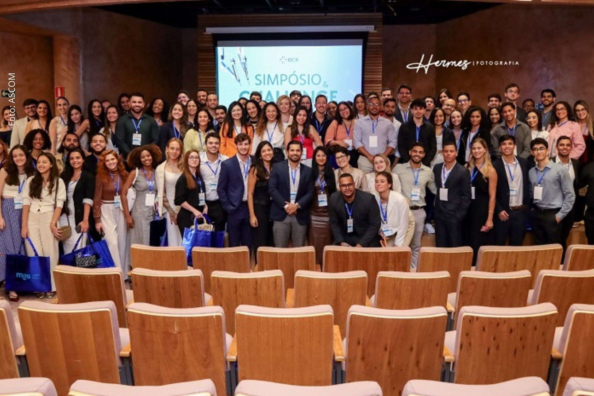 Cirurgia robótica avança no Brasil e atrai novos profissionais durante simpósio em Salvador