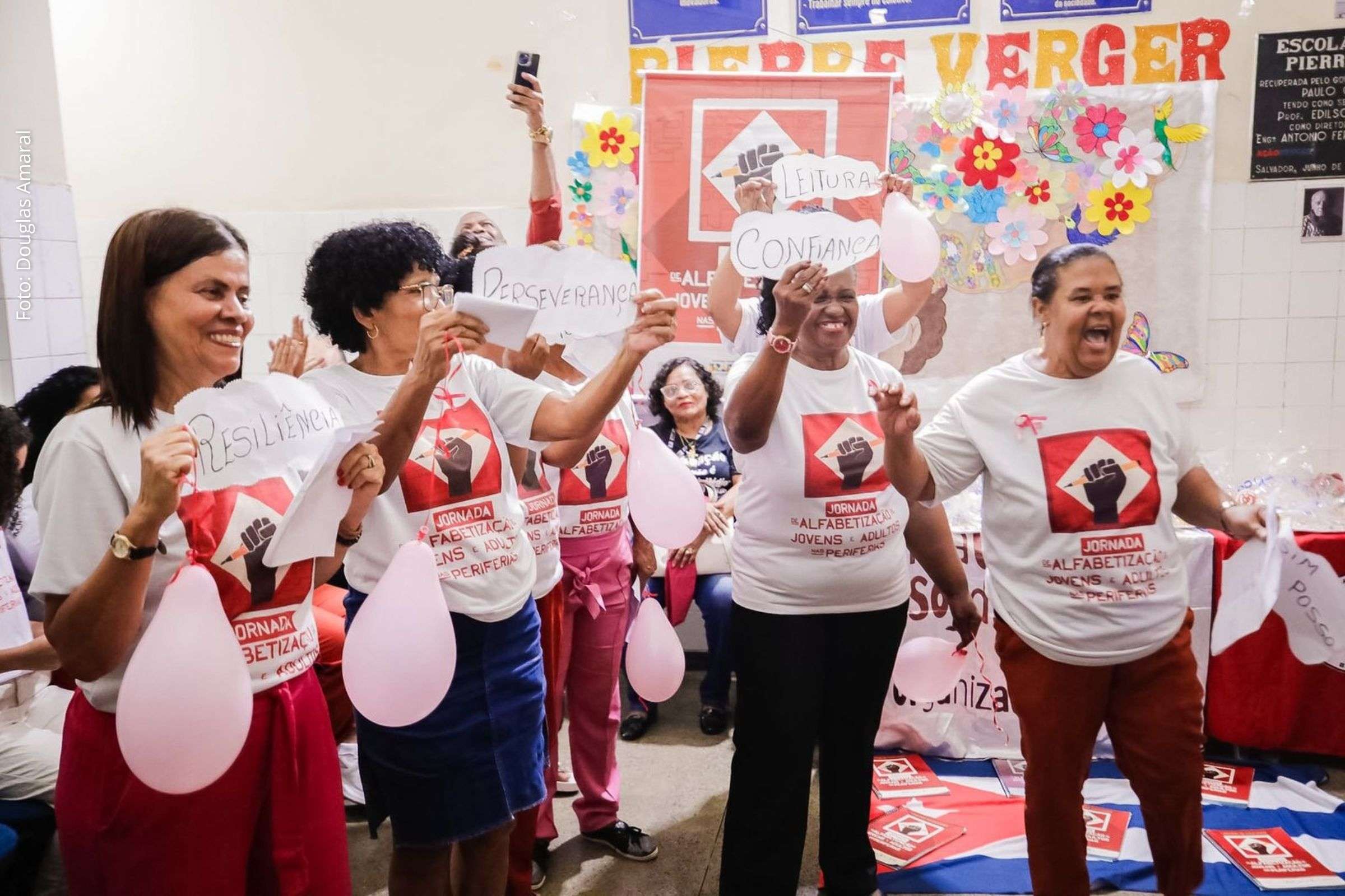 Mãos Solidárias Bahia amplia alfabetização e transforma vidas de jovens, adultos e idosos