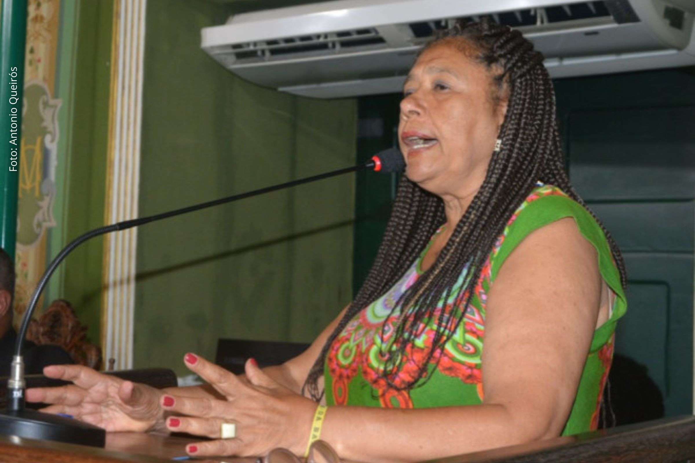 Redução do investimento compromete programa e acesso de trabalhadores e jovens à escolarização.