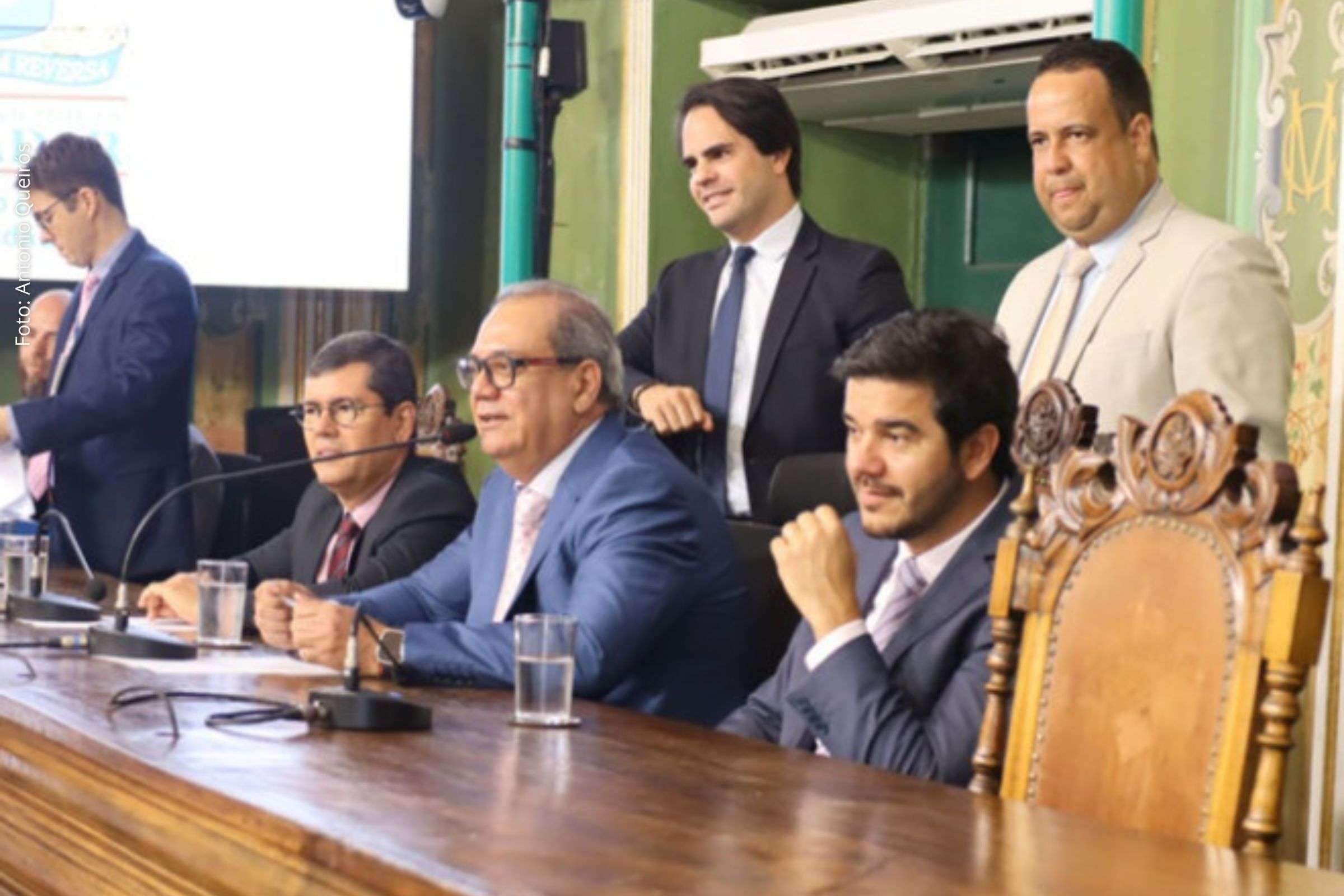 Vereadores discutem mobilidade, meio ambiente e gestão pública durante sessão na Câmara de Salvador