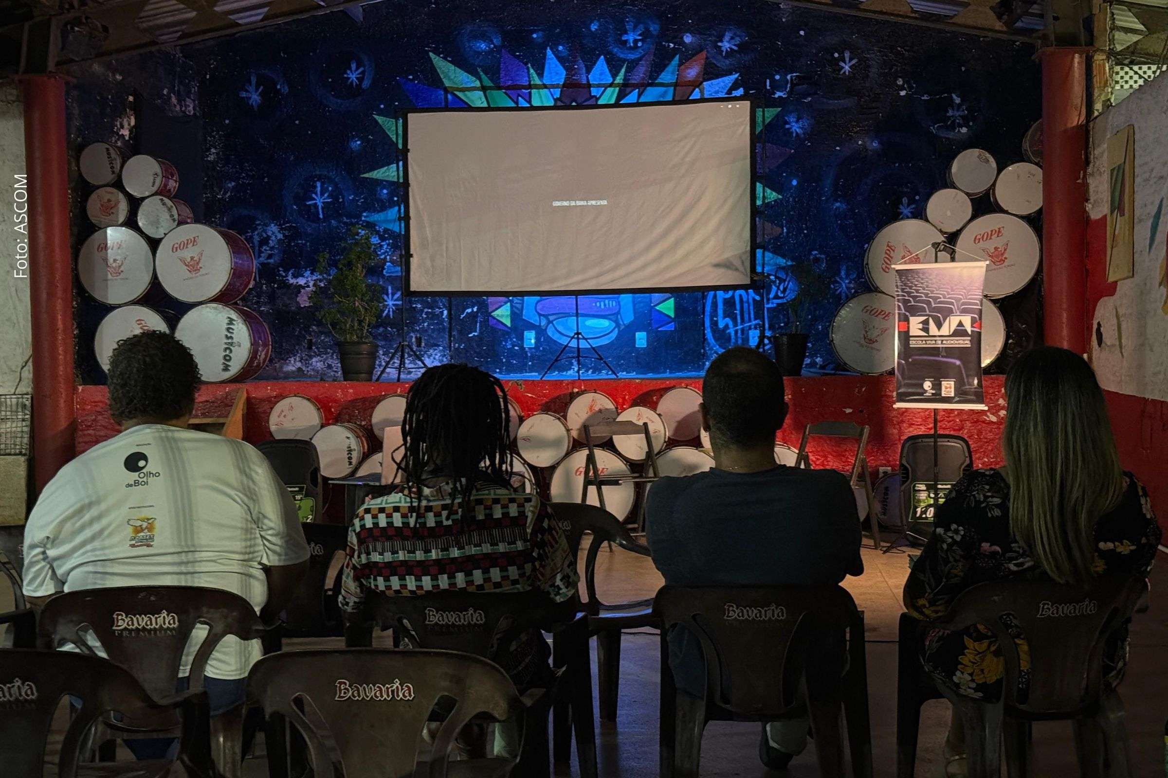 Evento gratuito promovido pela Escola Viva de Audiovisual acontece na Quadra Poliesportiva do Tororó, às 18h.