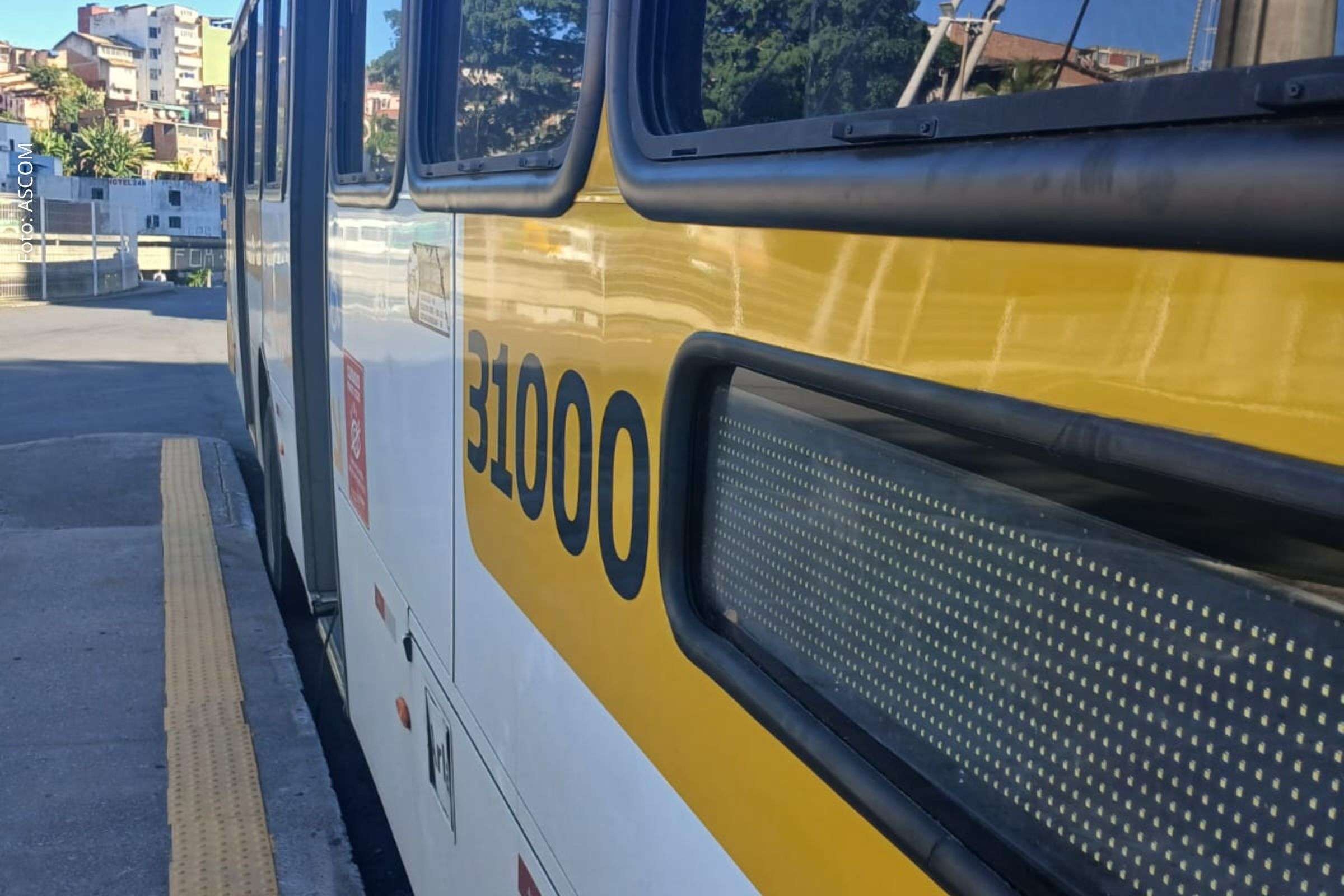 Ônibus são vandalizados na orla da Barra e no Comércio e causam prejuízos ao transporte público de Salvador